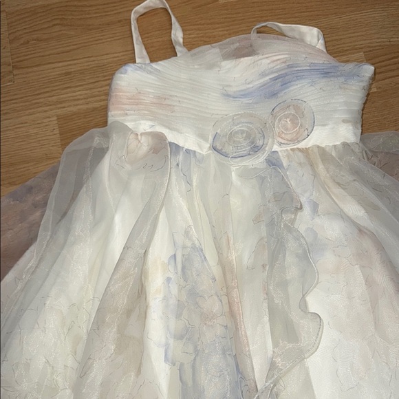 David's Bridal Cream Tiered Ruffled Sleeveless Dress for Weddings. Mini Bride - Picture 8 of 8